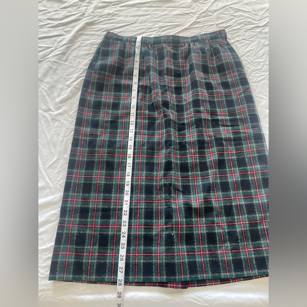 Vintage Pendleton Wool Plaid Skirt  black Stewart Tartan Knee Length | 12 - Picture 9 of 11